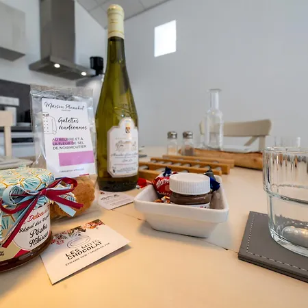 De La Tiboire - Salle De Festivites Et Salle De Jeux * Sevremoine