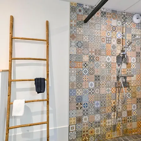 De La Tiboire - Salle De Festivites Et Salle De Jeux *