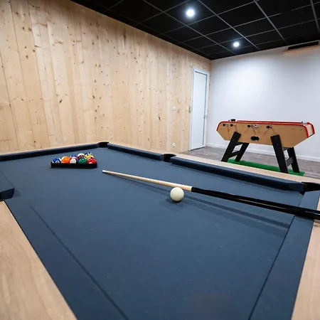 De La Tiboire - Salle De Festivites Et Salle De Jeux * Sevremoine