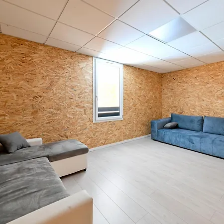 De La Tiboire - Salle De Festivites Et Salle De Jeux