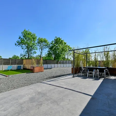 De La Tiboire - Salle De Festivites Et Salle De Jeux Semesterbostad