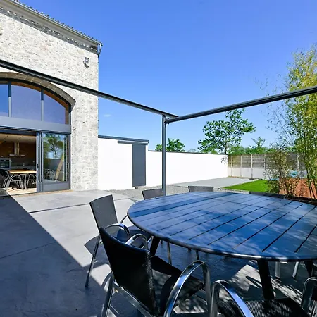 De La Tiboire - Salle De Festivites Et Salle De Jeux Semesterbostad *