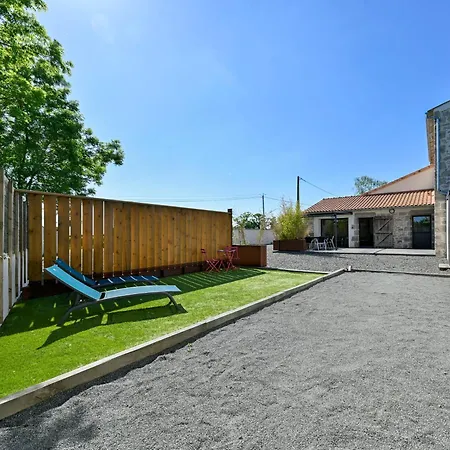 Dom wakacyjny De La Tiboire - Salle De Festivites Et Salle De Jeux *