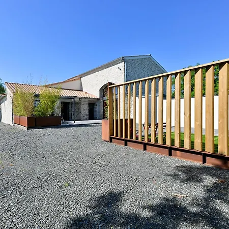 Dom wakacyjny De La Tiboire - Salle De Festivites Et Salle De Jeux Sevremoine