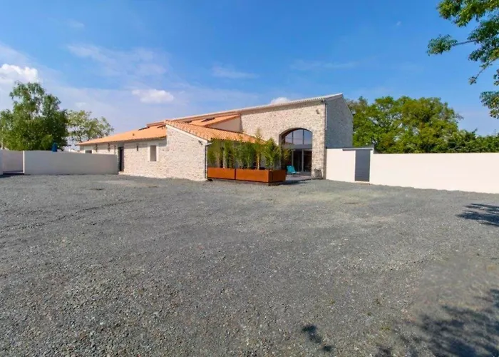 بيت للعطل De La Tiboire - Salle De Festivites Et Salle De Jeux