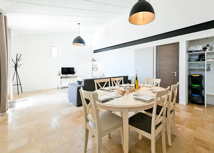 De La Tiboire - Salle De Festivites Et Salle De Jeux Sevremoine