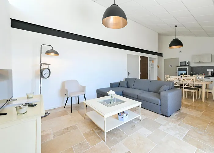 بيت للعطل De La Tiboire - Salle De Festivites Et Salle De Jeux