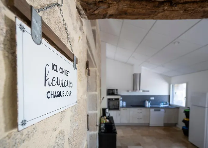 De La Tiboire - Salle De Festivites Et Salle De Jeux بيت للعطل Sevremoine