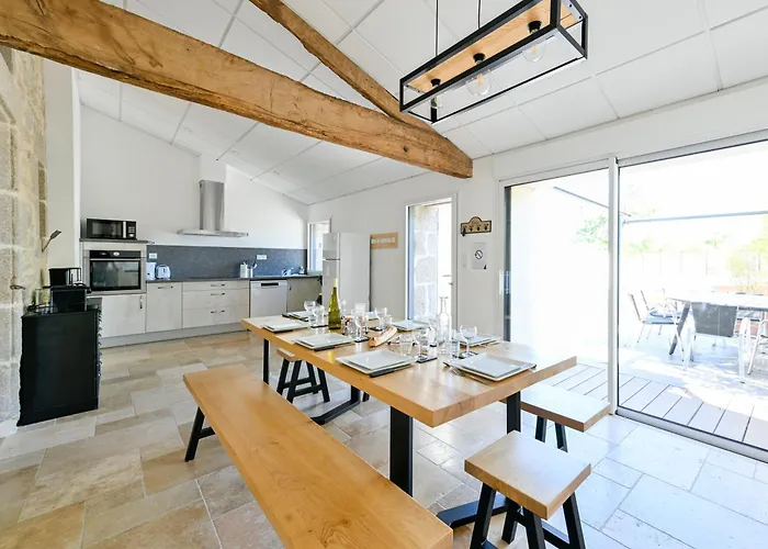 De La Tiboire - Salle De Festivites Et Salle De Jeux * Sevremoine