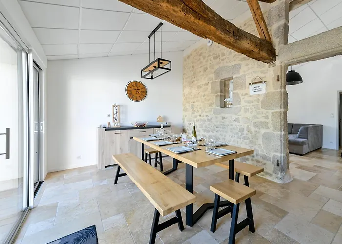 De La Tiboire - Salle De Festivites Et Salle De Jeux بيت للعطل Sevremoine