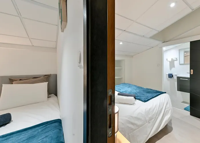 De La Tiboire - Salle De Festivites Et Salle De Jeux بيت للعطل