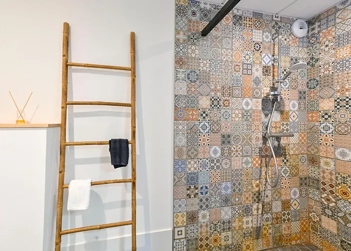 De La Tiboire - Salle De Festivites Et Salle De Jeux *