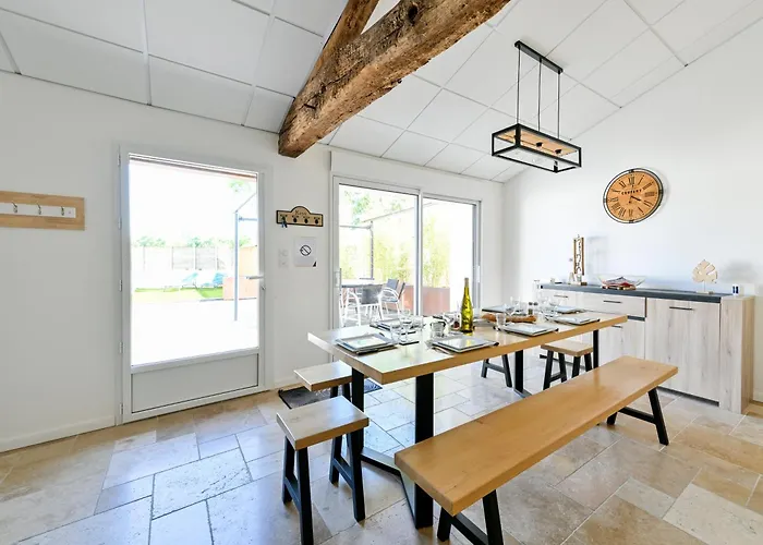 De La Tiboire - Salle De Festivites Et Salle De Jeux