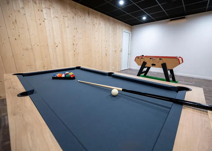 De La Tiboire - Salle De Festivites Et Salle De Jeux * Sevremoine