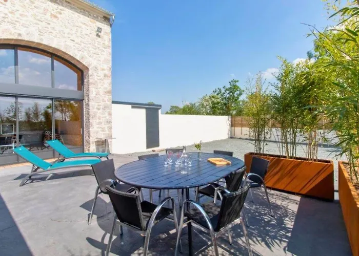 De La Tiboire - Salle De Festivites Et Salle De Jeux * Sevremoine