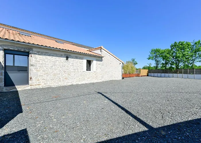 بيت للعطل De La Tiboire - Salle De Festivites Et Salle De Jeux